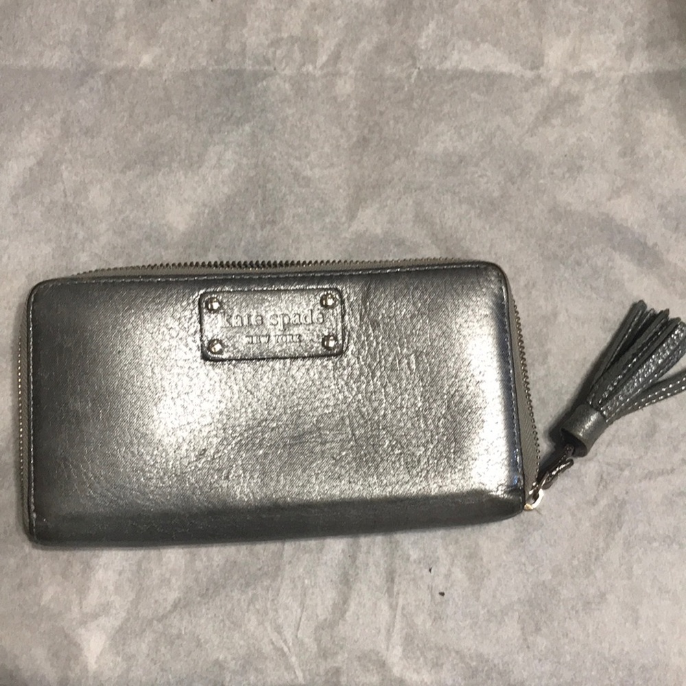 Kate Spade New York Grey Sparkley Zippered Wallet